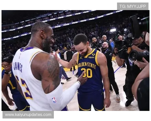 NBA季后赛即将开打 詹姆斯与杜兰特对决成为焦点 引领球队争夺总冠军